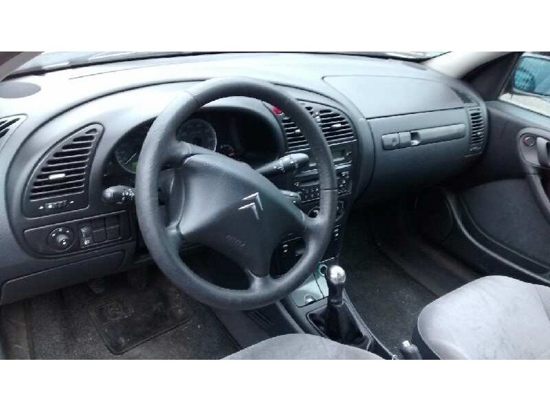 citroën xsara berlina del año 2004