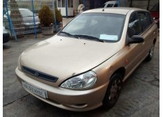 kia rio del año 2002