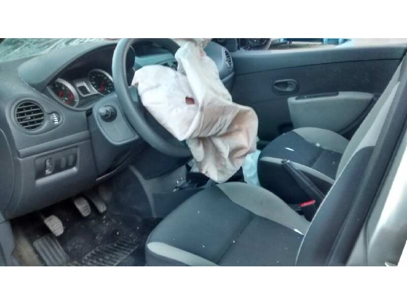 renault clio iii del año 2010