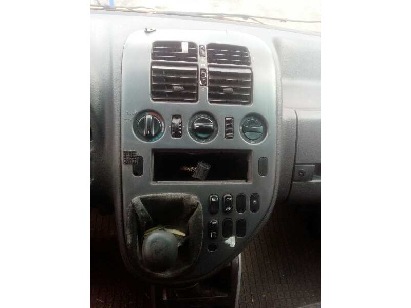 mercedes-benz vito marco polo (638) del año 2001