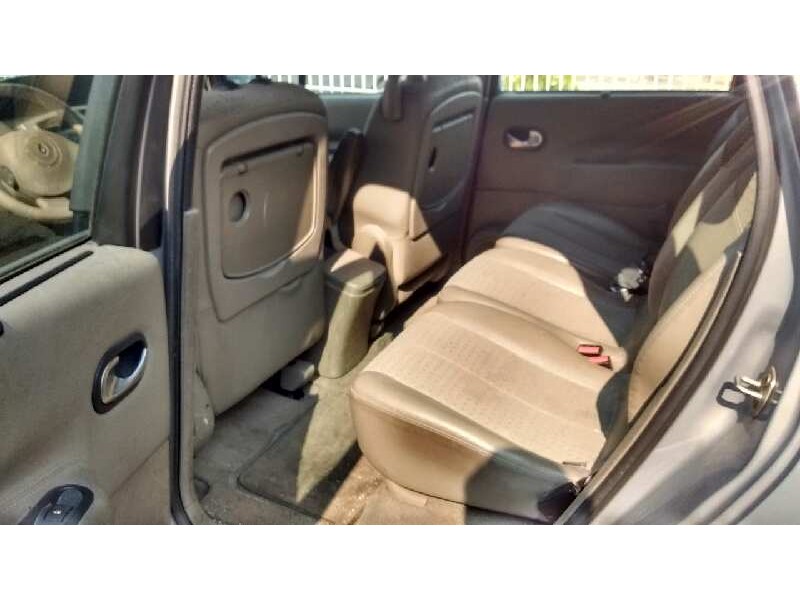 renault scenic ii del año 2005