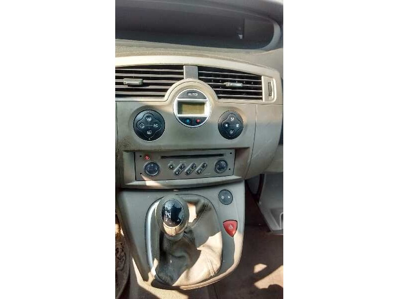 renault scenic ii del año 2005