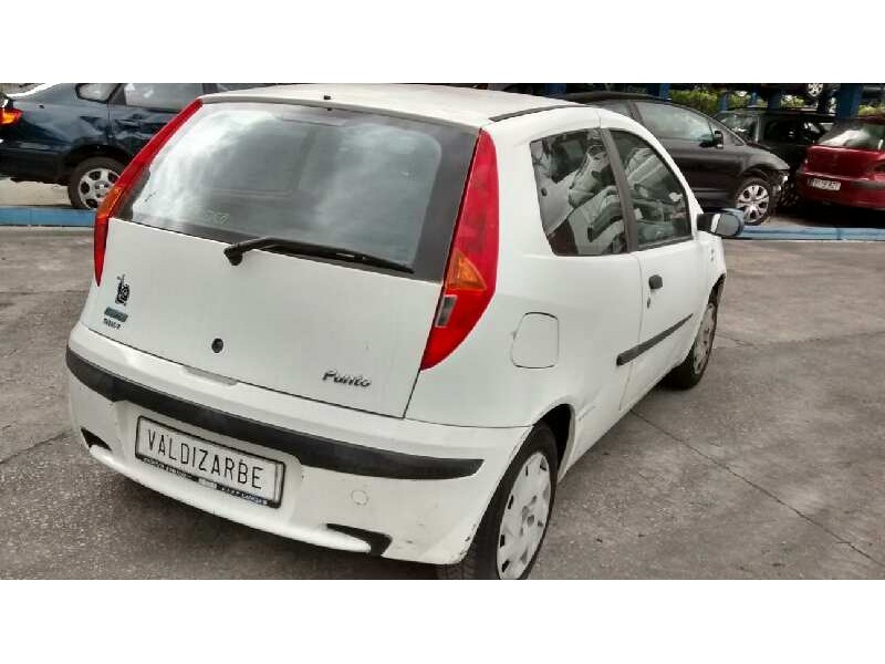 fiat punto berlina (188) del año 2001
