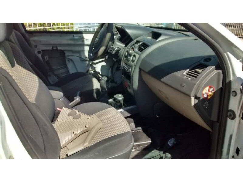 renault megane ii berlina 5p del año 2004