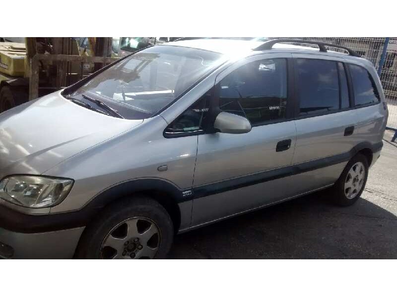 opel zafira a del año 2000