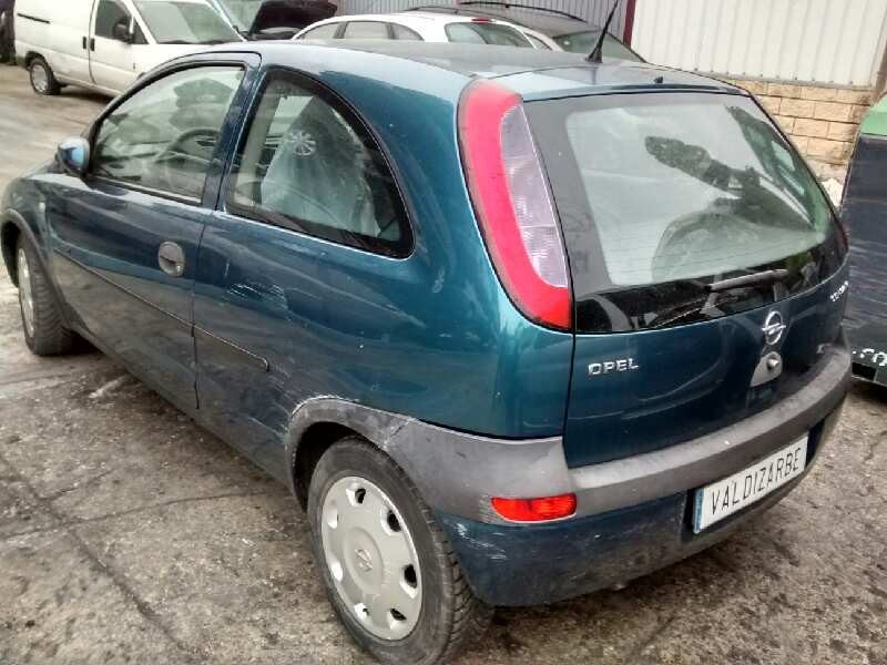 opel corsa c del año 2001