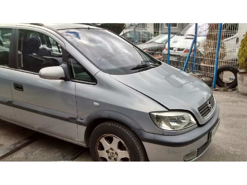 opel zafira a del año 2001