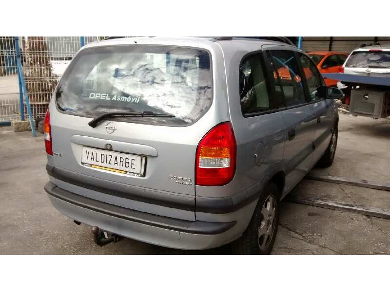 opel zafira a del año 2001