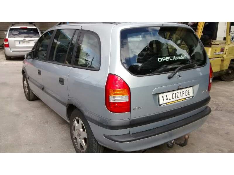 opel zafira a del año 2001