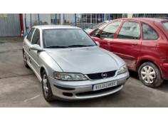 opel vectra b berlina del año 2001