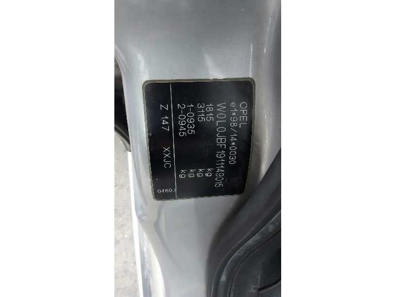 opel vectra b berlina del año 2001