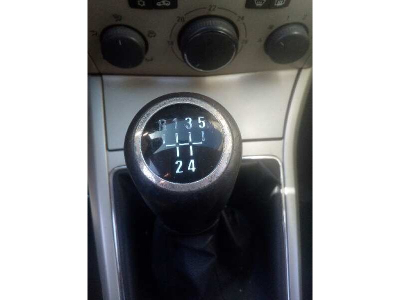 opel astra gtc del año 2008