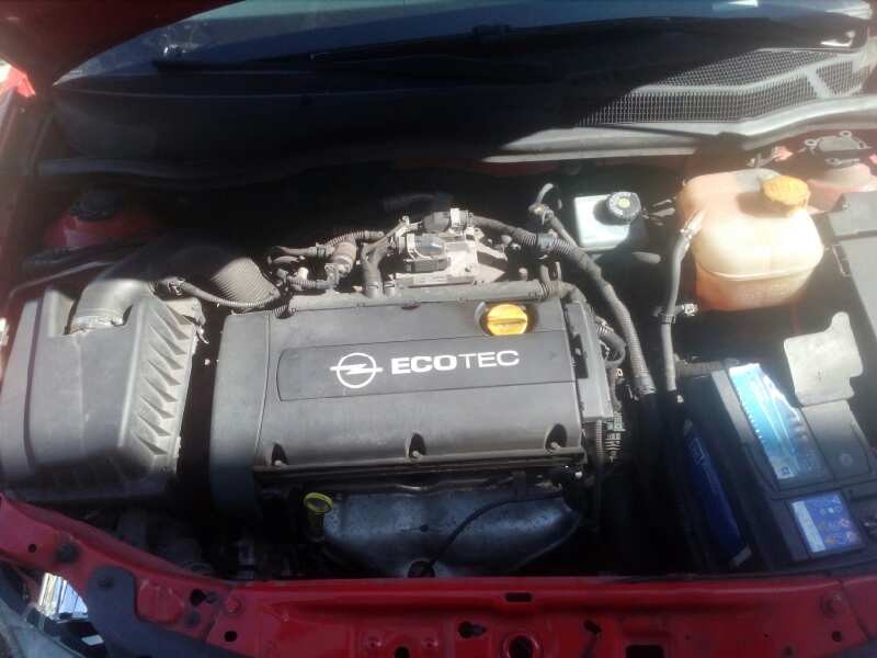 opel astra gtc del año 2008