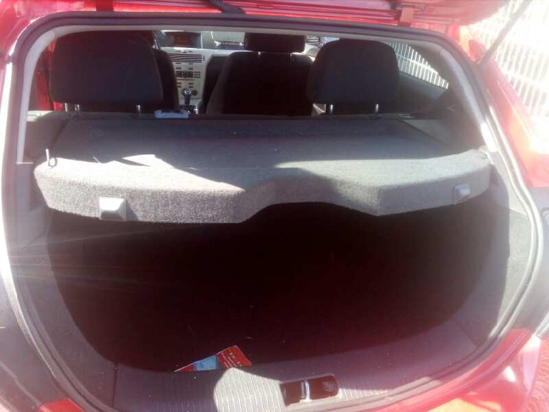 opel astra gtc del año 2008