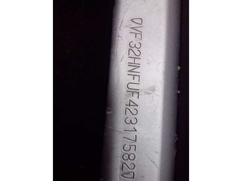 peugeot 206 berlina del año 2002