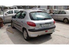 peugeot 206 berlina del año 2001 2
