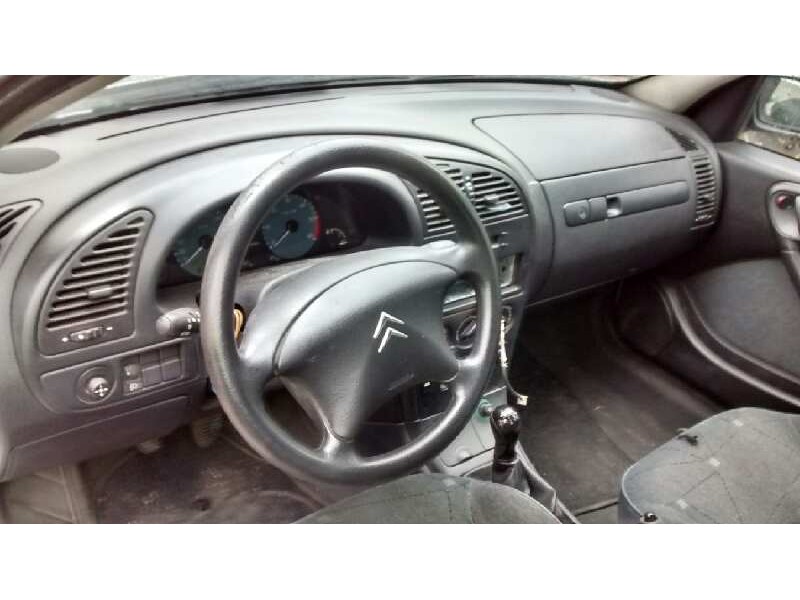 citroën xsara berlina del año 2003