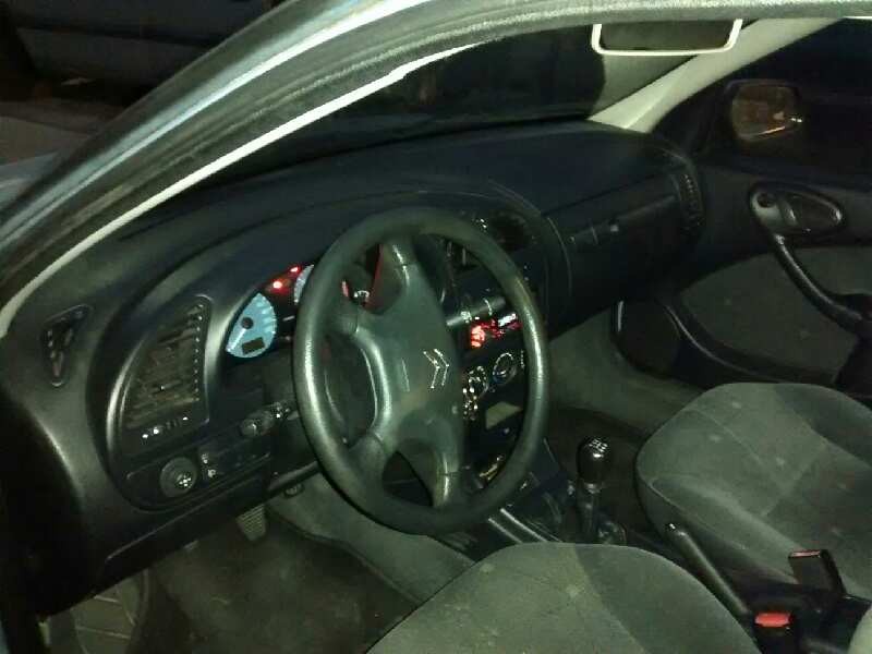 citroën xsara berlina del año 2001