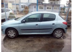 peugeot 206 berlina del año 2001 2