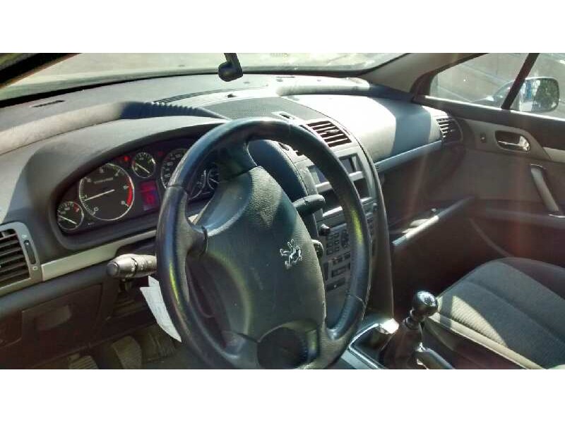 peugeot 407 del año 2004