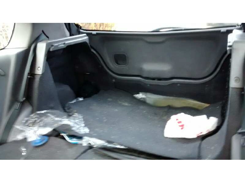 nissan almera (n16/e) del año 2003