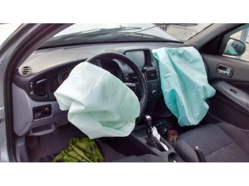 nissan almera (n16/e) del año 2003