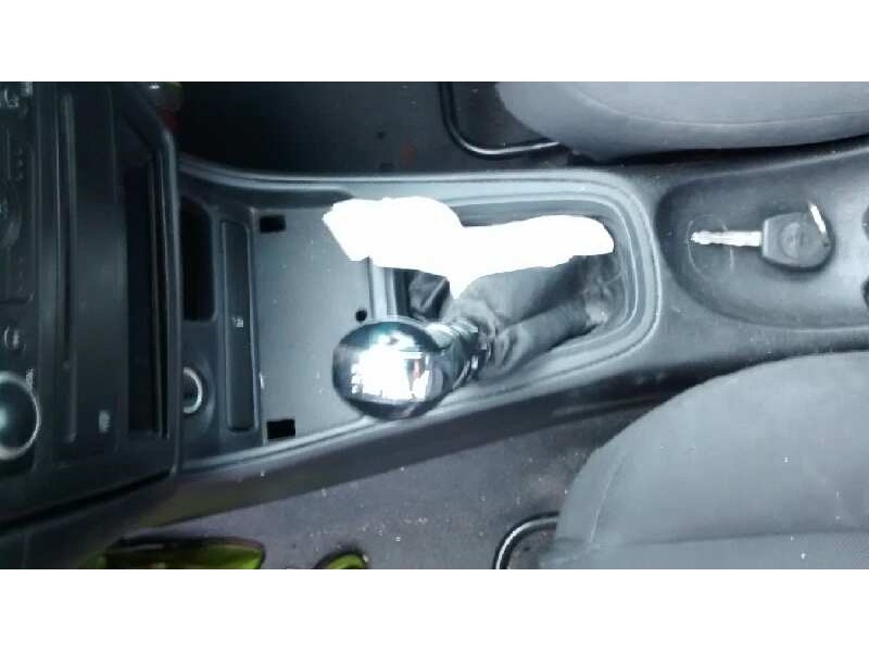 nissan almera (n16/e) del año 2003