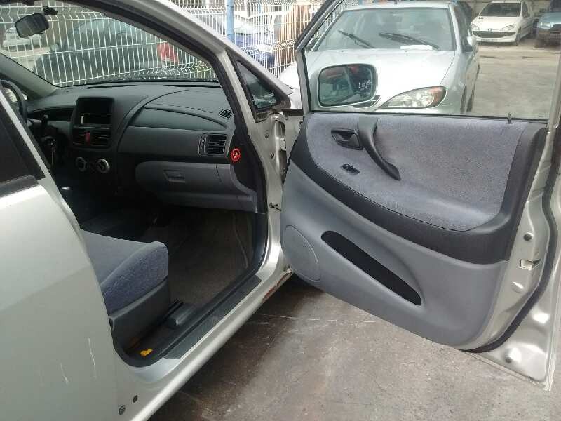 suzuki liana rh (er) del año 2001