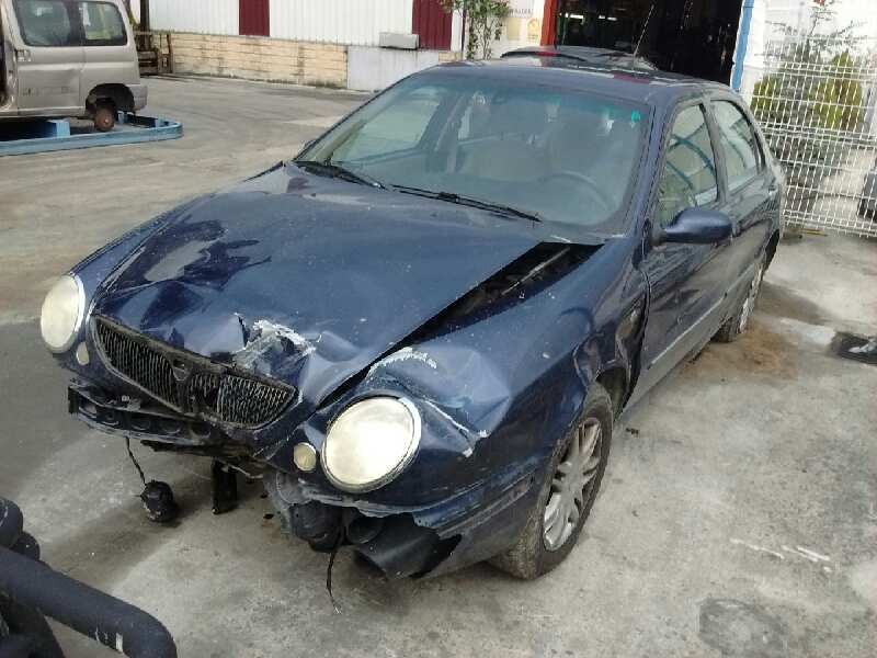 lancia lybra berlina del año 2004