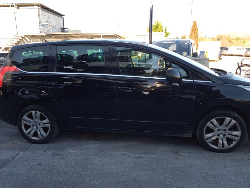 peugeot 5008 (0u_, 0e_) del año 2010