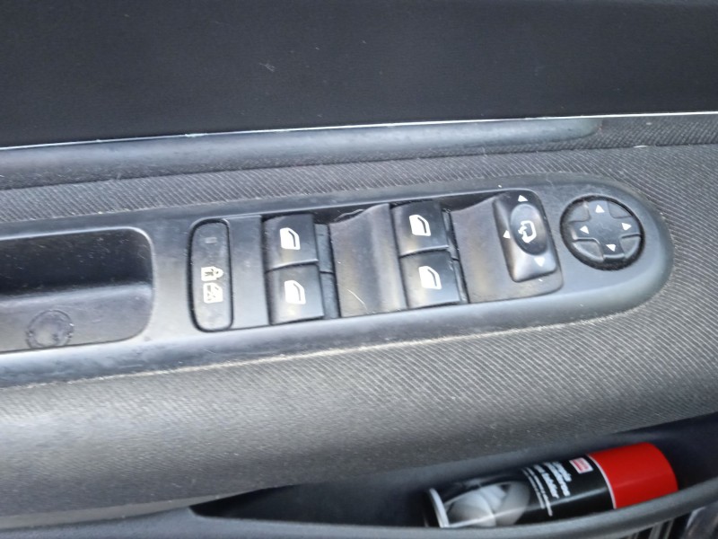 peugeot 5008 (0u_, 0e_) del año 2010