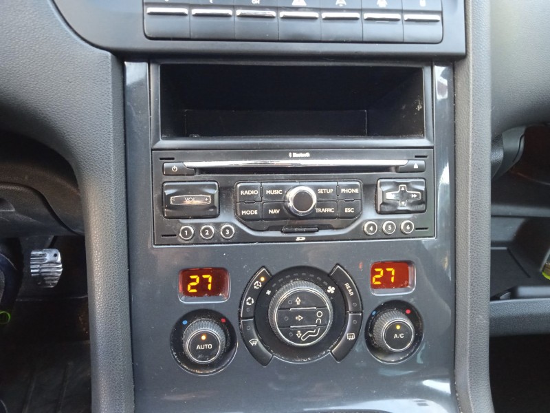 peugeot 5008 (0u_, 0e_) del año 2010