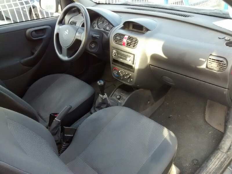opel corsa c del año 2003