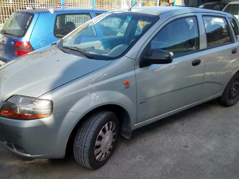 daewoo kalos del año 2004