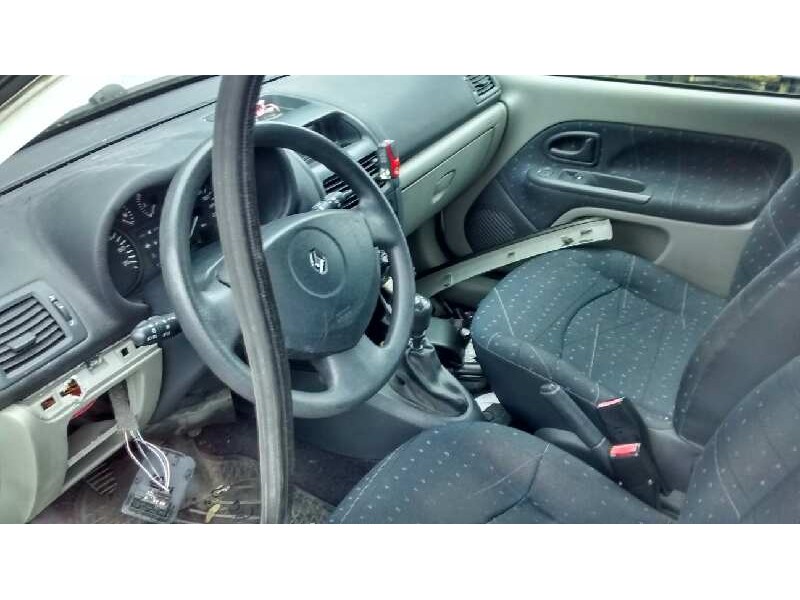 renault clio ii fase ii (b/cb0) del año 2002