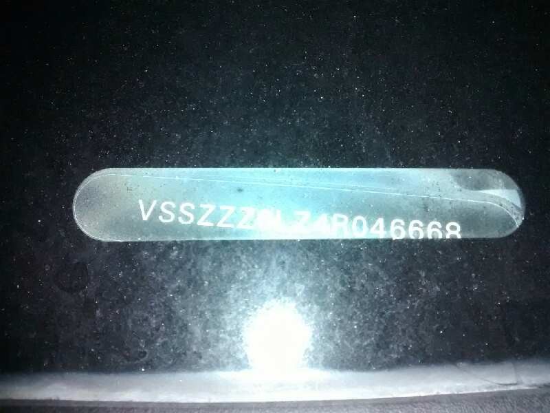 seat ibiza (6l1) del año 2003