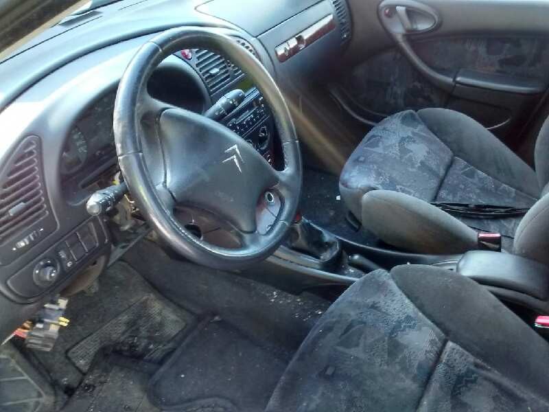 citroën xsara berlina del año 2002