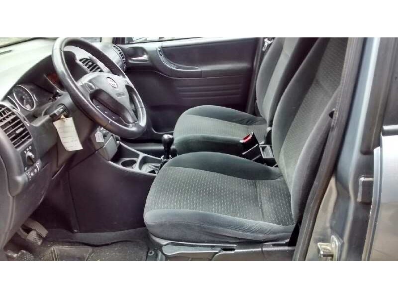 opel zafira a del año 2003