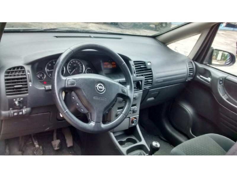opel zafira a del año 2003