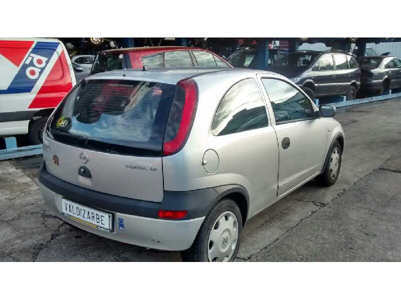 opel corsa c del año 2002