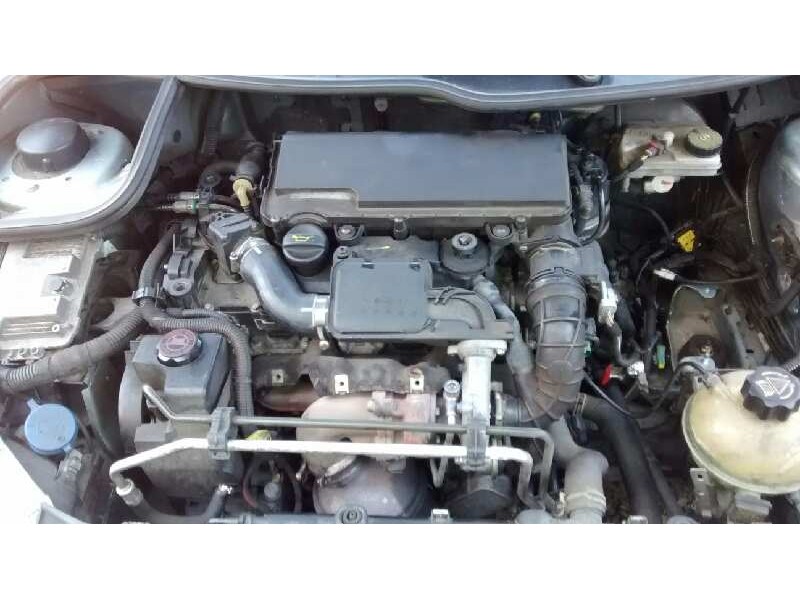 peugeot 206 berlina del año 2004