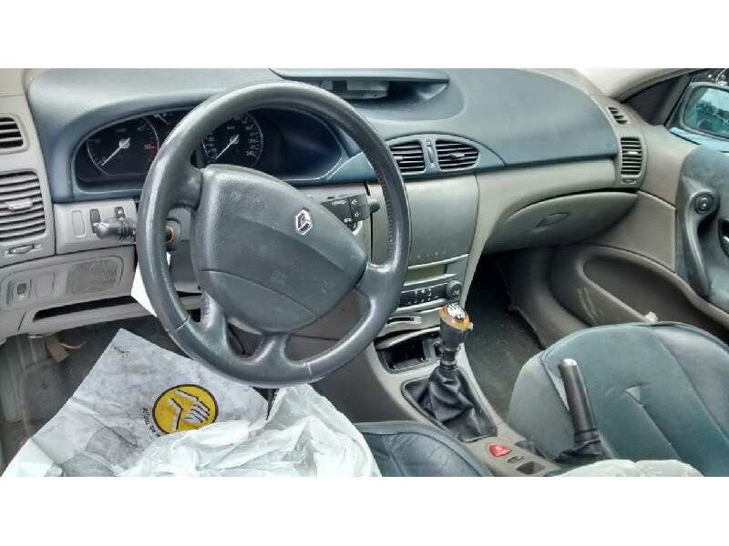 renault laguna ii (bg0) del año 2002