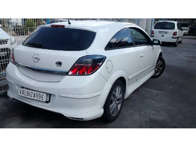 opel astra gtc del año 2009