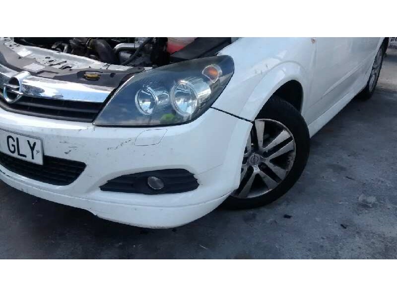 opel astra gtc del año 2009