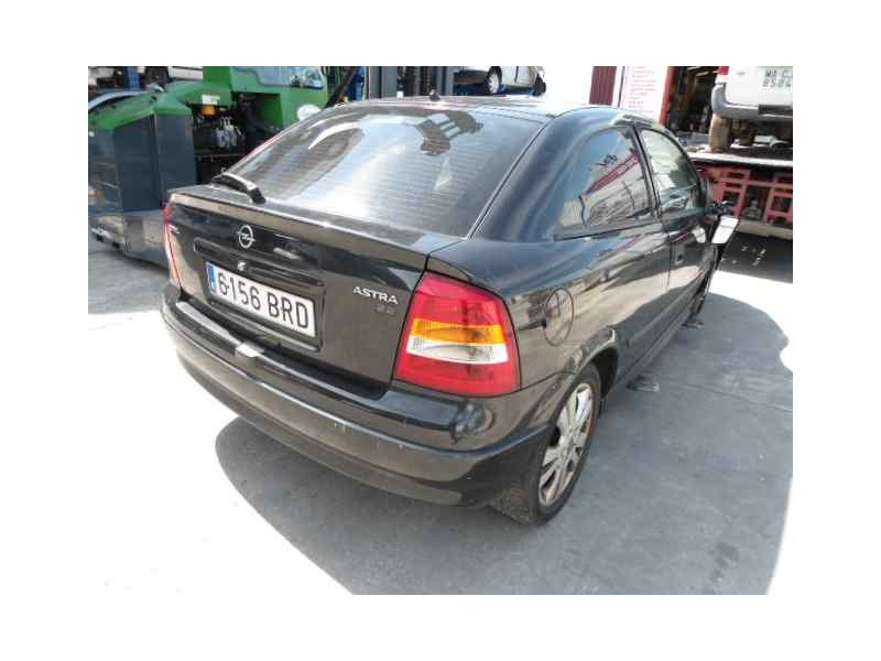 opel astra g berlina del año 2001