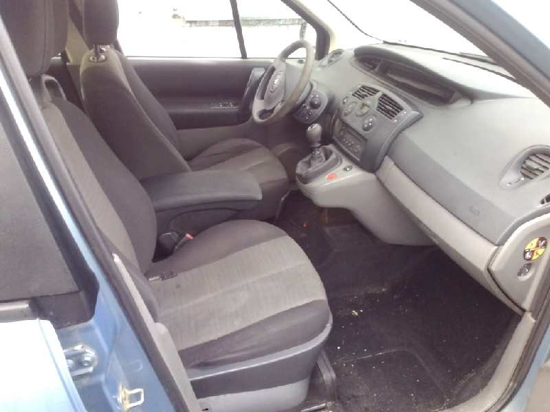 renault scenic ii del año 2004