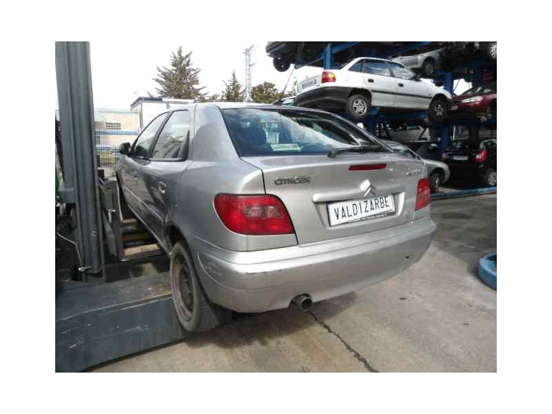 citroën xsara berlina del año 2001