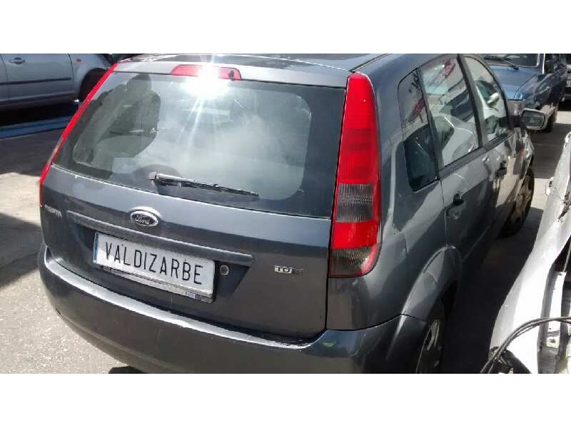 ford fiesta (cbk) del año 2004