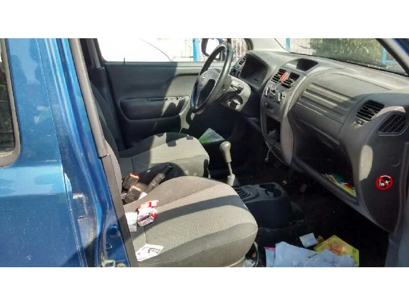 opel agila del año 2004