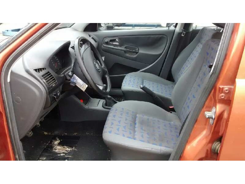 seat cordoba berlina (6k2) del año 2002